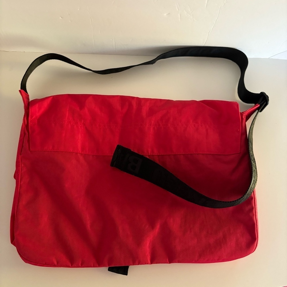 NWT BAGGU Nylon Messenger Bag - Picture 11 of 13